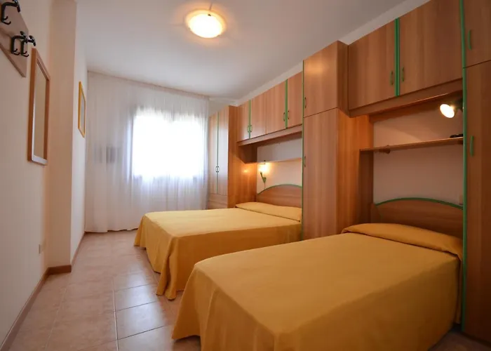 Semesterbostad Villaggio Clio *